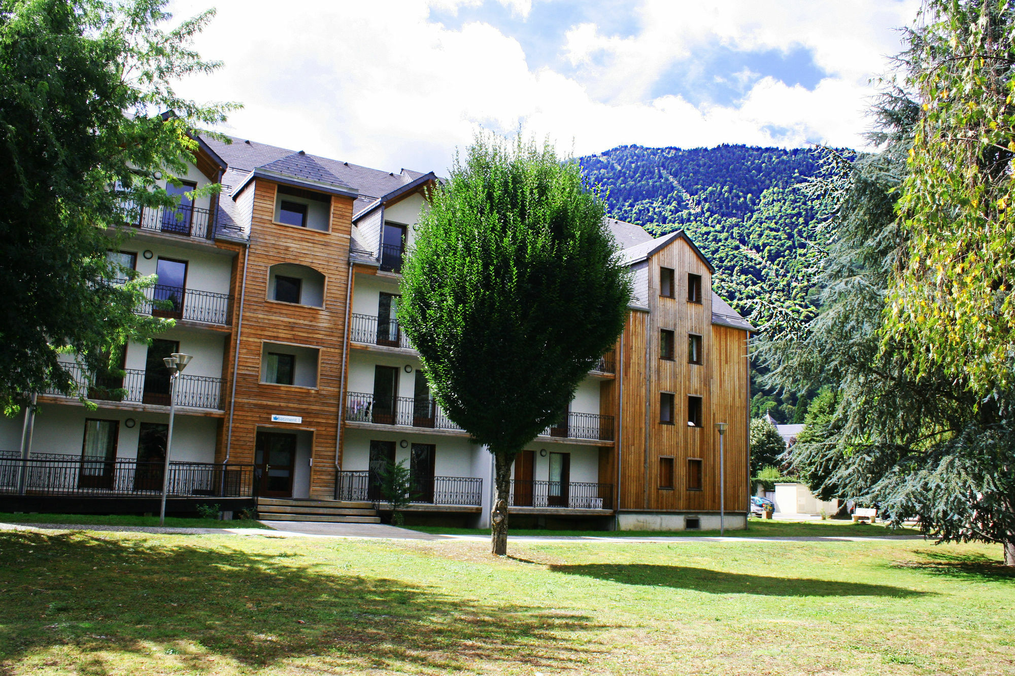 Residence Les Jardins De Ramel By Popinns Bagneres-de-Luchon Exterior photo